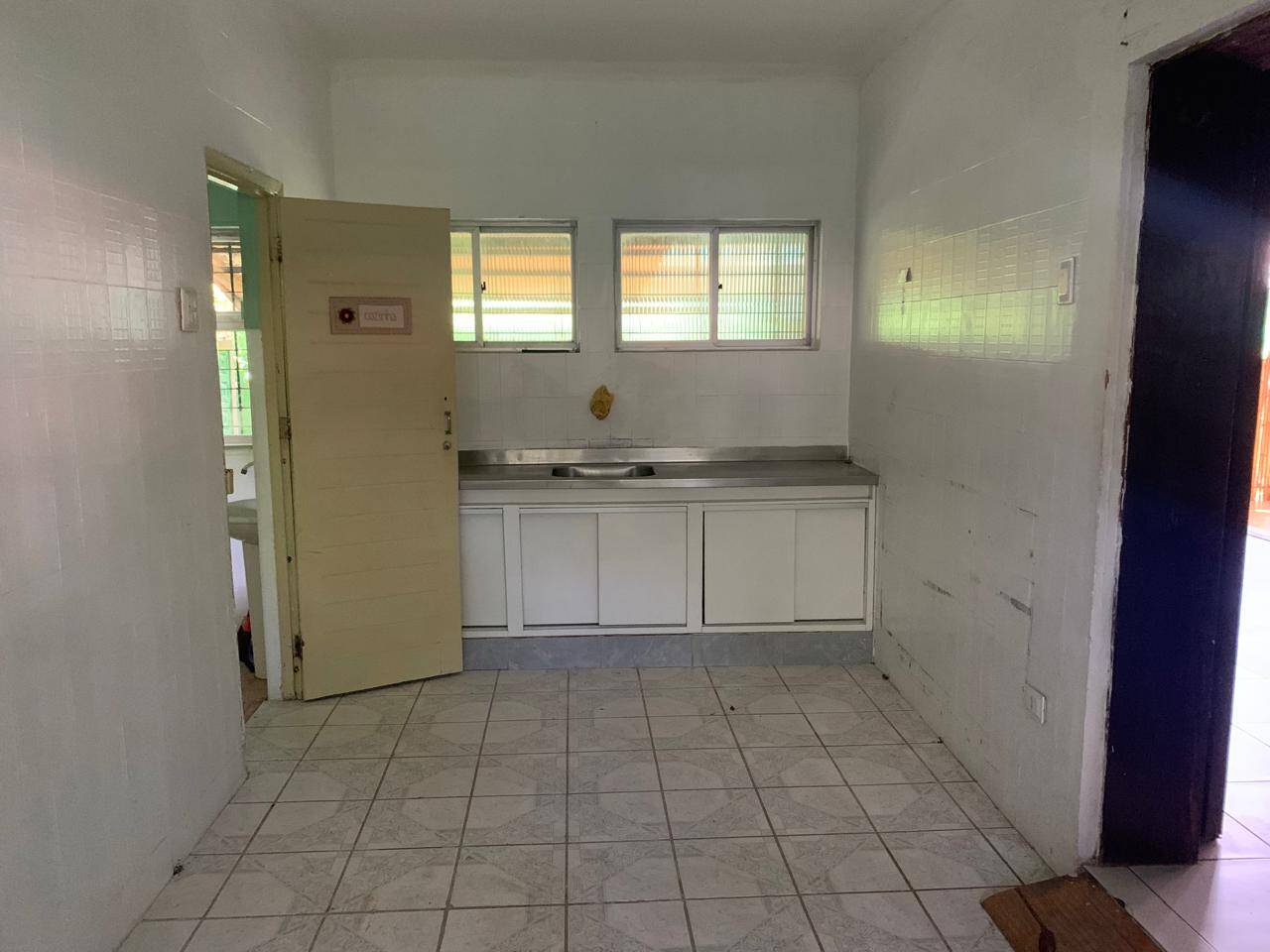 Casa para alugar com 3 quartos, 190m² - Foto 11