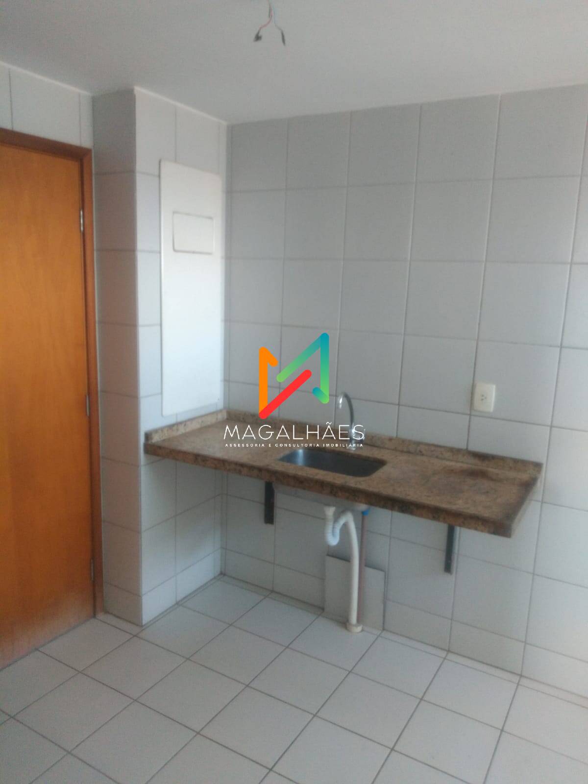 Apartamento à venda com 2 quartos, 60m² - Foto 4