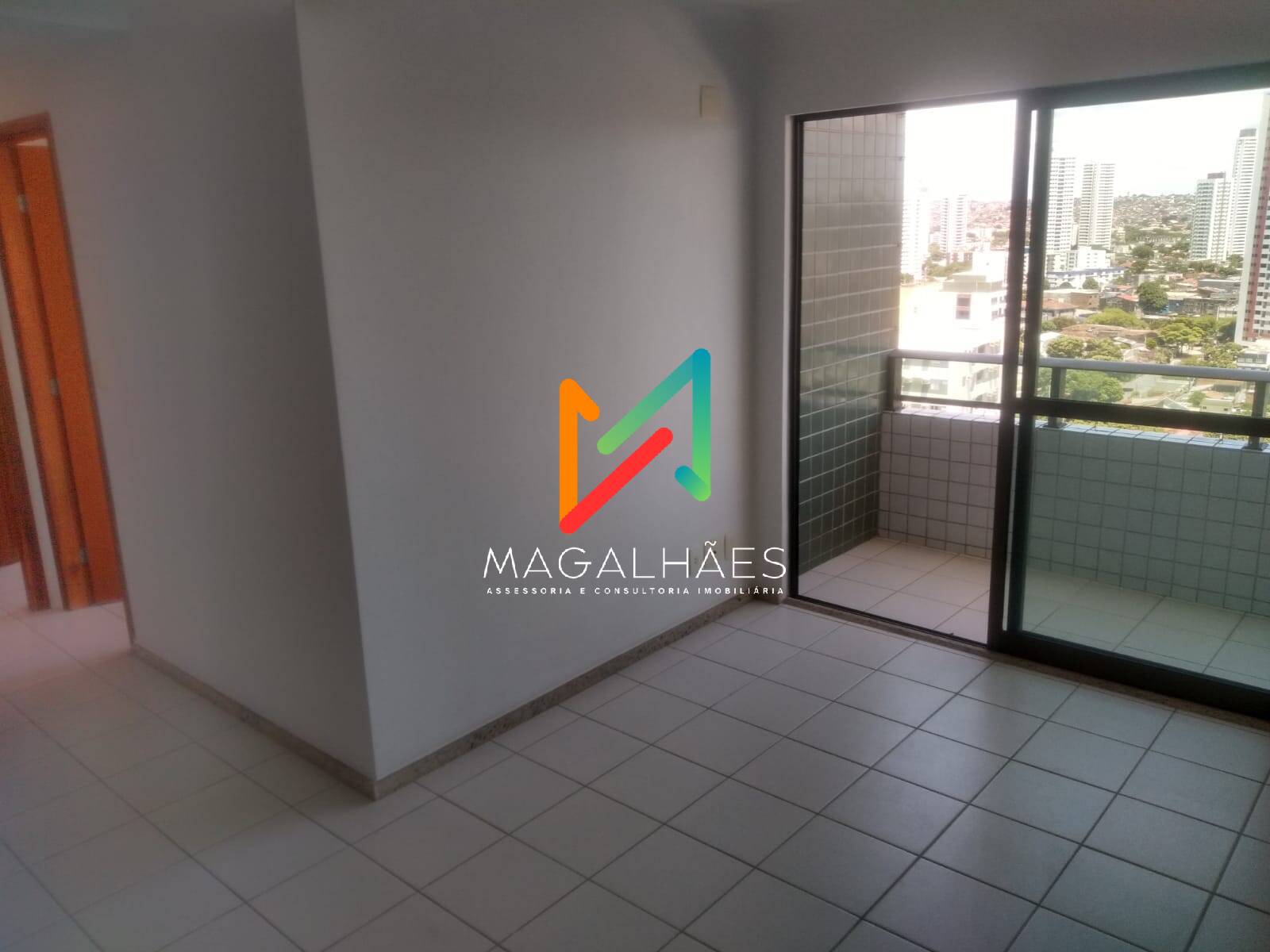 Apartamento à venda com 2 quartos, 60m² - Foto 13