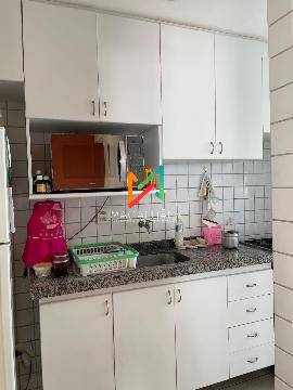 Apartamento à venda com 3 quartos, 70m² - Foto 5