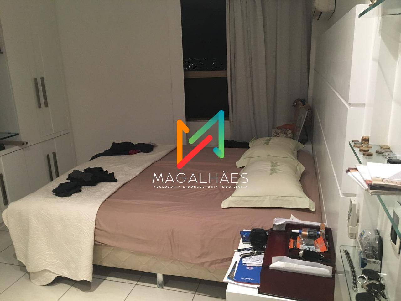 Apartamento à venda com 4 quartos, 180m² - Foto 4