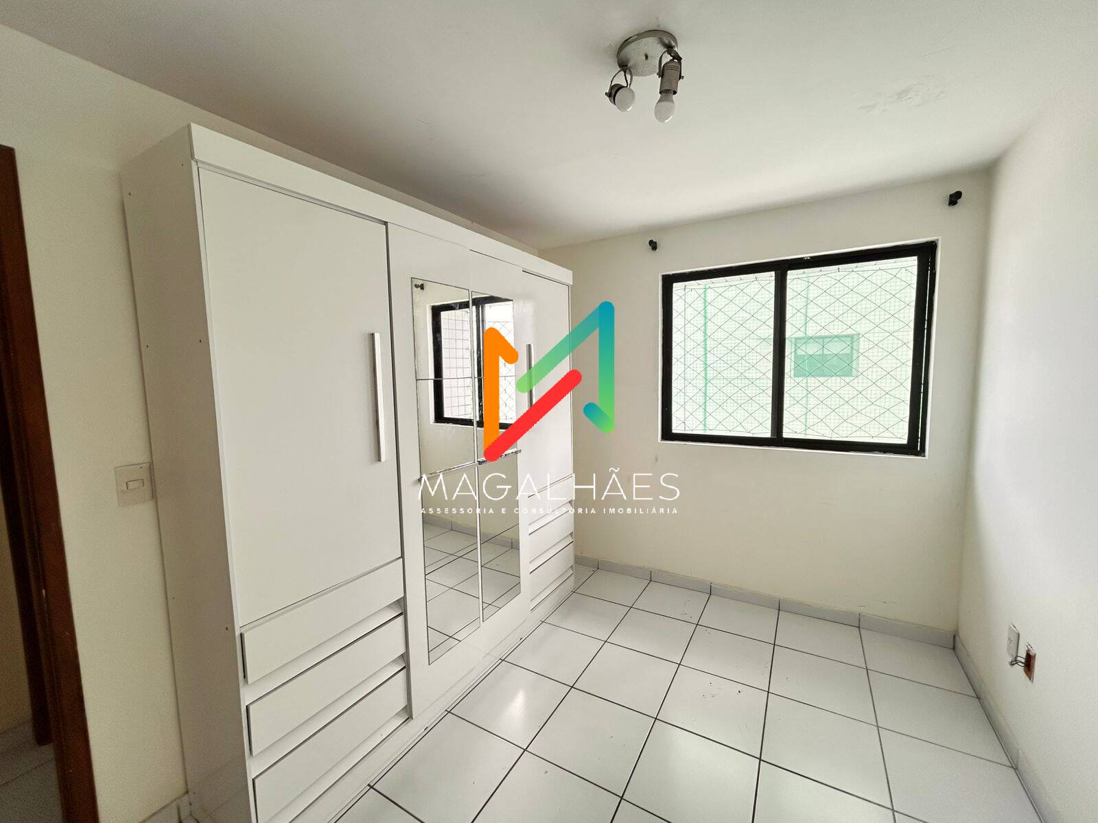 Apartamento para alugar com 3 quartos, 84m² - Foto 2