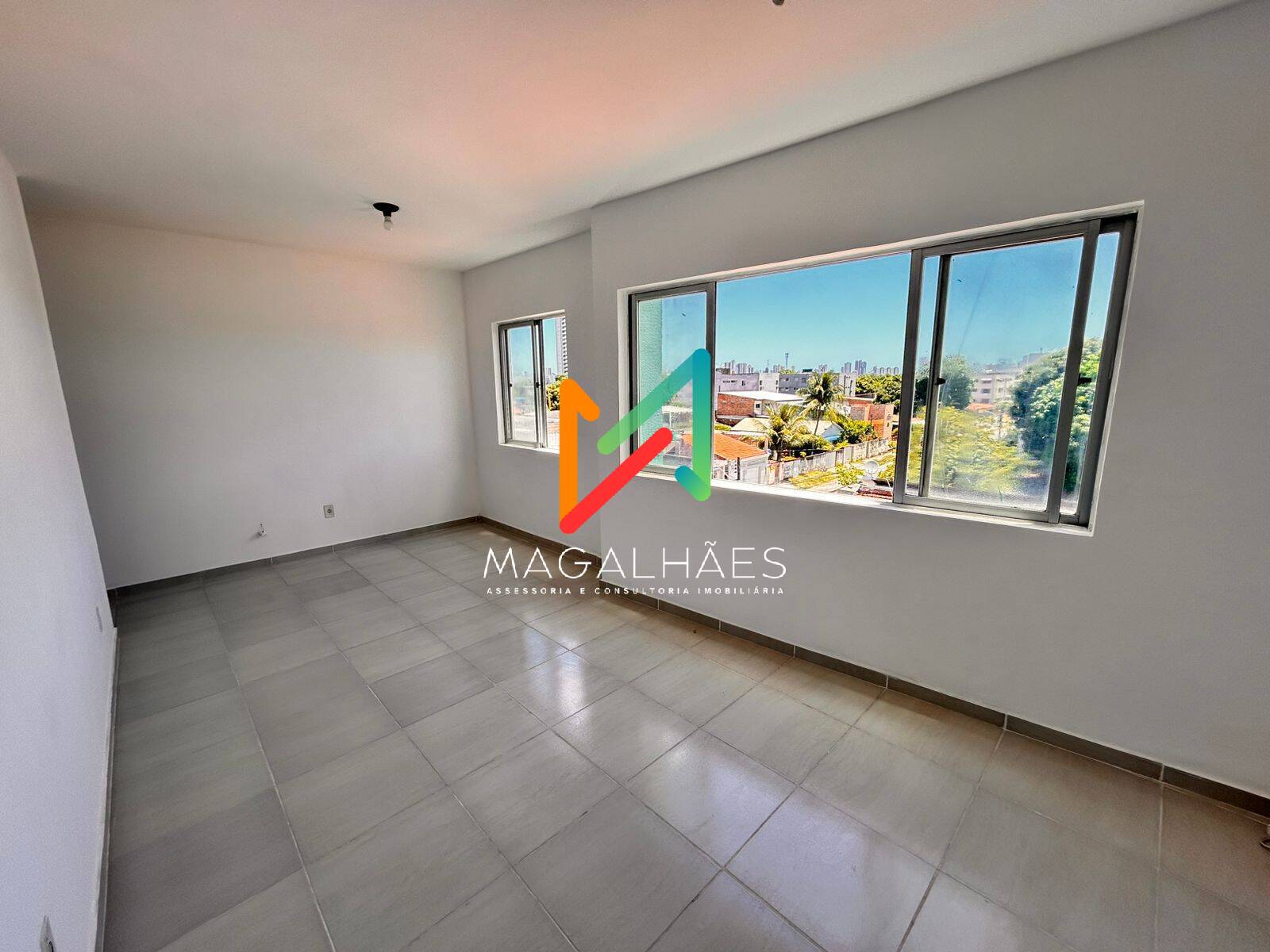 Apartamento à venda com 3 quartos, 77m² - Foto 5